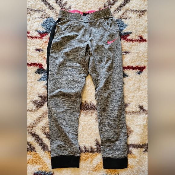 Girls Nike pants size 6 - Picture 2 of 4